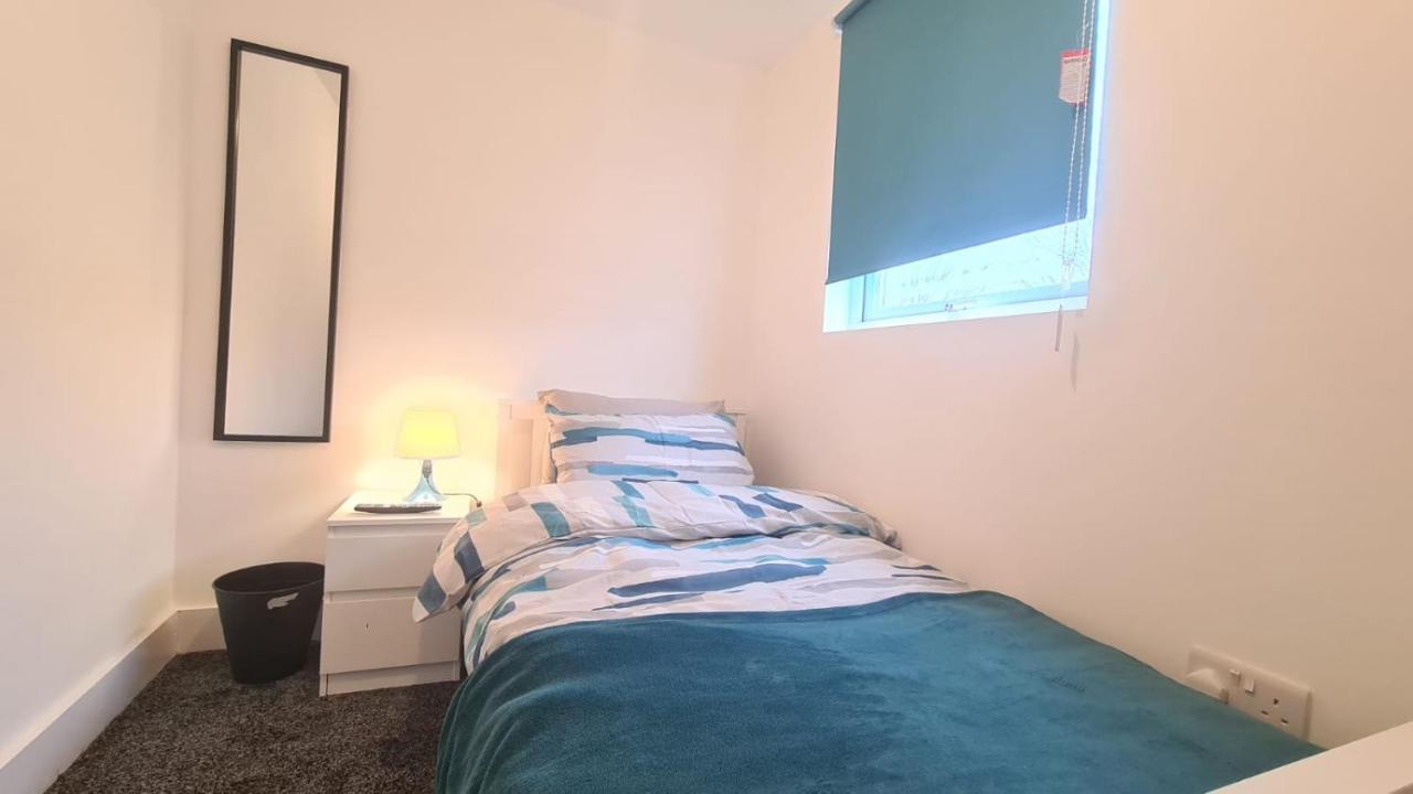 Cosy Single Room In Manor Park Londra Esterno foto